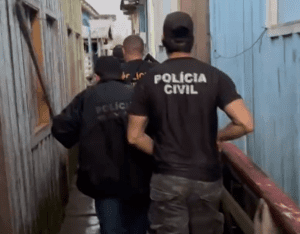 Imagem da notícia - Operação Atalaias: Polícia Civil do Amazonas prende dois homens por estupro de vulnerável e violência doméstica