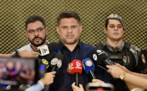 Imagem da notícia - PC-AM e PMAM prendem homem que agrediu violentamente duas jovens em saída de show