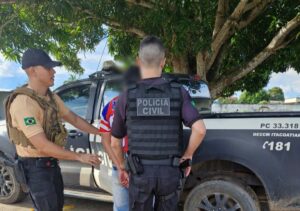 Imagem da notícia - Em menos de 5 horas, Polícia Civil prende mototaxista em flagrante por estupro de vulnerável contra adolescente em Itacoatiara