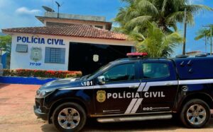 Imagem da notícia - Polícia Civil prende professor investigado por estupro de vulnerável contra alunas em Apuí