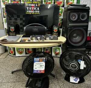 Imagem da notícia - Polícia Militar do Amazonas prende dupla envolvida em roubo a loja de eletrônicos