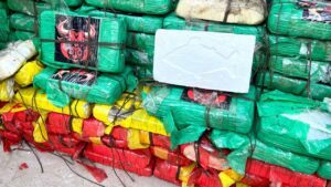 Imagem da notícia - PC-AM causa prejuízo ao crime organizado com apreensão de pasta base de cocaína avaliada em R$ 12 milhões