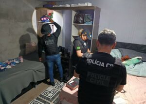 Imagem da notícia - PC-AM e PF apreendem adolescente por ato infracional análogo ao armazenamento de material pornográfico de crianças e adolescentes