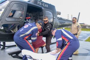 Imagem da notícia - Setor de operação aérea da Secretaria de Segurança do Amazonas resgata mulher em trabalho de parto em Iranduba