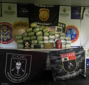 Imagem da notícia - Base Arpão 3: PMAM apreende 98 quilos de entorpecentes e prende três homens por tráfico de drogas