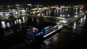 Imagem da notícia - Festival de Parintins 2025: Mais de 530 policiais militares chegam à Ilha Tupinambarana para garantir a segurança do festival