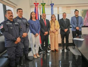 Imagem da notícia - TJAM e Secretaria de Segurança assinam acordo de cooperação visando à celeridade nos processos em tramitação nos “Juizados Maria da Penha”