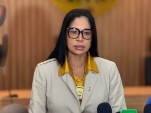 Imagem da notícia - Polícia Civil prende trio por tentativa de compra e venda de recém-nascido em Manacapuru