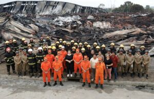 Imagem da notícia - Corpo de Bombeiros Militar do Amazonas apresenta balanço da operação que extinguiu incêndio no Distrito II