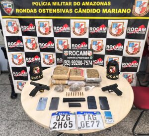 Imagem da notícia - PMAM prende quinteto com seis tabletes de droga, armas de fogo e veículo furtado