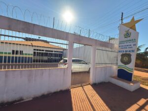 Imagem da notícia - PC-AM prende homem por ocultação de cadáver da ex-companheira e posse ilegal de arma de fogo em Boca do Acre