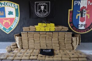 Imagem da notícia - Mais de 360kg de drogas são apreendidos em ação integrada entre a PMAM, PF, FAB e Gefron/MT