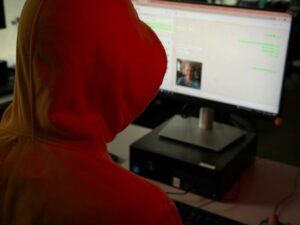 Imagem da notícia - Polícia Civil reforça orientações e prevenções diante de crimes financeiros contra pessoas idosas no Amazonas