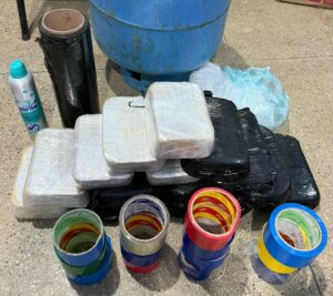 Imagem da notícia - Em Benjamin Constant, PC-AM e PMAM prendem homem com mais de 15 quilos de pasta base de cocaína