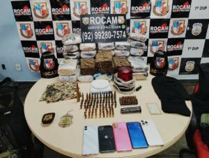 Imagem da notícia - Polícia Militar do Amazonas apreende 33 tabletes de skunk e mais de 140 munições na zona sul de Manaus