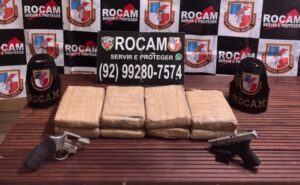 Imagem da notícia - Em Iranduba, Polícia Militar do Amazonas prende homem com oito tabletes de drogas e armas