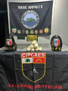 Imagem da notícia - Base Arpão 2: PMAM apreende drogas durante fiscalização em ferry boat em Coari