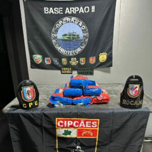 Imagem da notícia - Base Arpão 2: PMAM apreende mais de 40 quilos de drogas durante fiscalização em embarcações