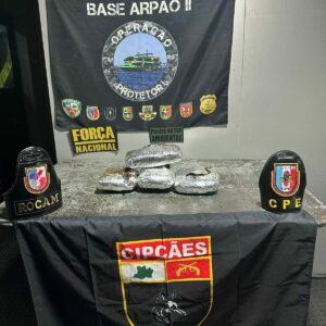 Imagem da notícia - Base Arpão 2: PMAM prende homem transportando oito quilos de maconha para Manaus