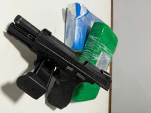 Imagem da notícia - Fronteira Mais Segura: PMAM apreende drogas e arma de fogo no município de Jutaí