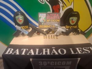 Imagem da notícia - PMAM captura foragido da Justiça suspeito de liderar organização criminosa e apreende cinco armas de fogo