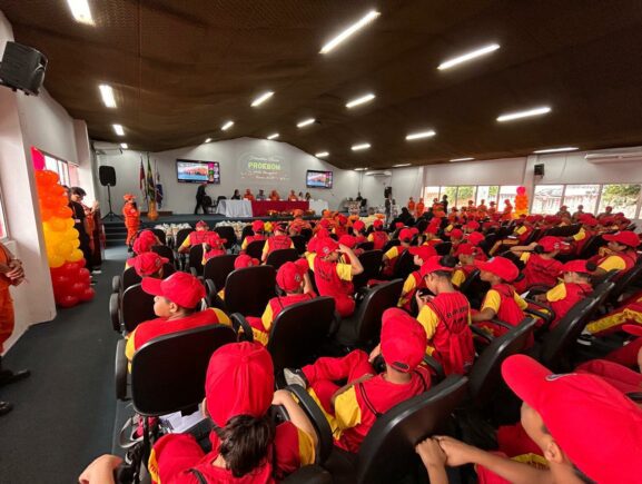 Mais de 900 bombeiros mirins de 18 cidades do Amazonas iniciam o ano letivo de 2026