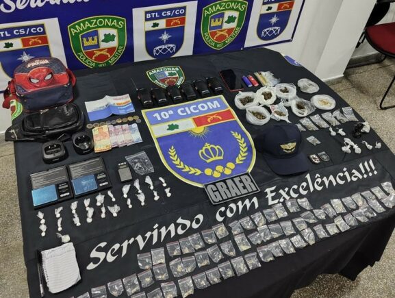Sete pessoas são presas com drogas e rádios comunicadores durante operação da PMAM em Man…