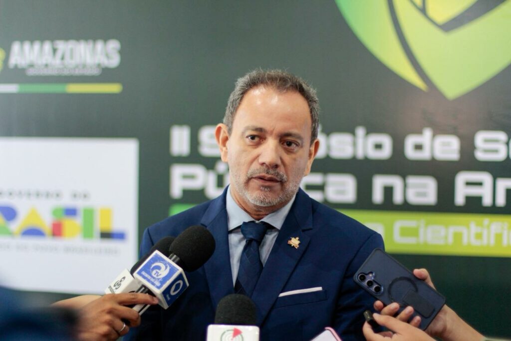 PROFESSOR EDSON RAMOS LANCAMENTO ANUARIO REVISTA SEGURANCA FOTOS VICTOR LEVY SSP 4