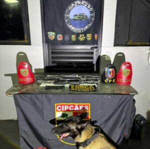 Base Arpão 2: PMAM apreende 13 tabletes de pasta-base de cocaína escondidos em mesa de pl…