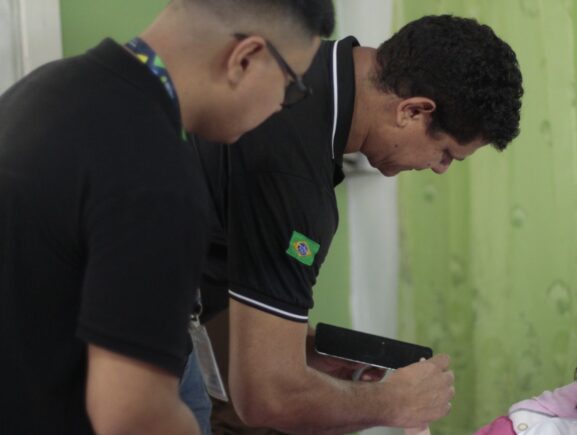 SSP-AM leva atendimento domiciliar para emissão da CIN a mulher com deficiência em área r…