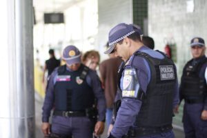 Em menos de três horas, PMAM prende dois foragidos com auxílio do Paredão