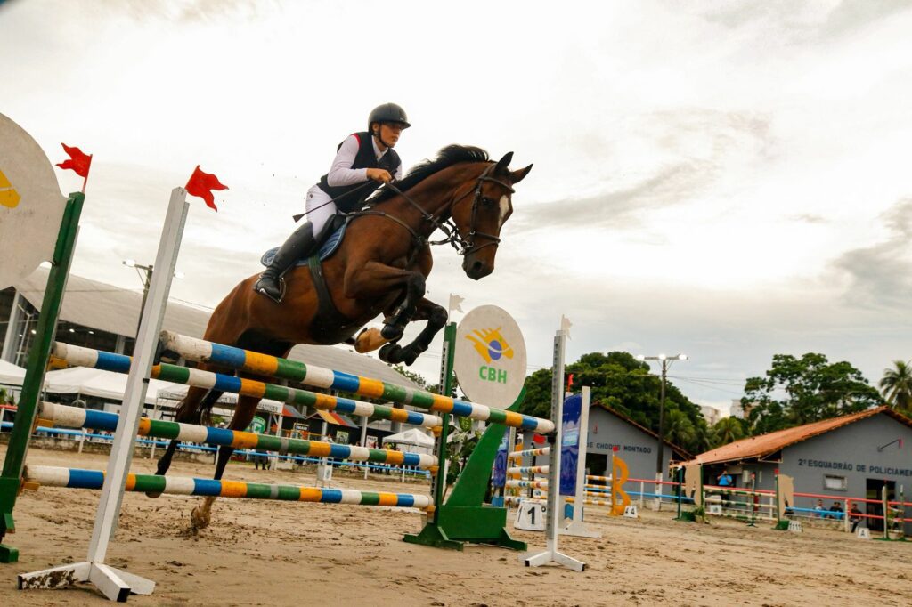 Durante celebracao dos 189 anos da PMAM governador interino Roberto Cidade destaca mais de R 1 bilh