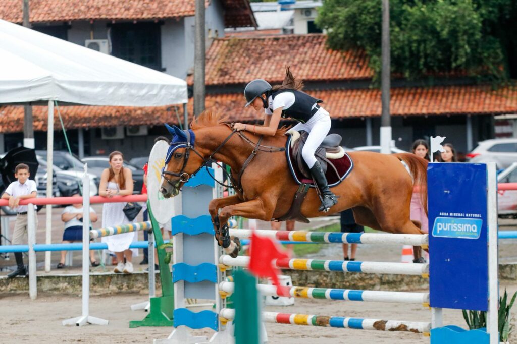 Durante celebracao dos 189 anos da PMAM governador interino Roberto Cidade destaca mais de R 1 bilh