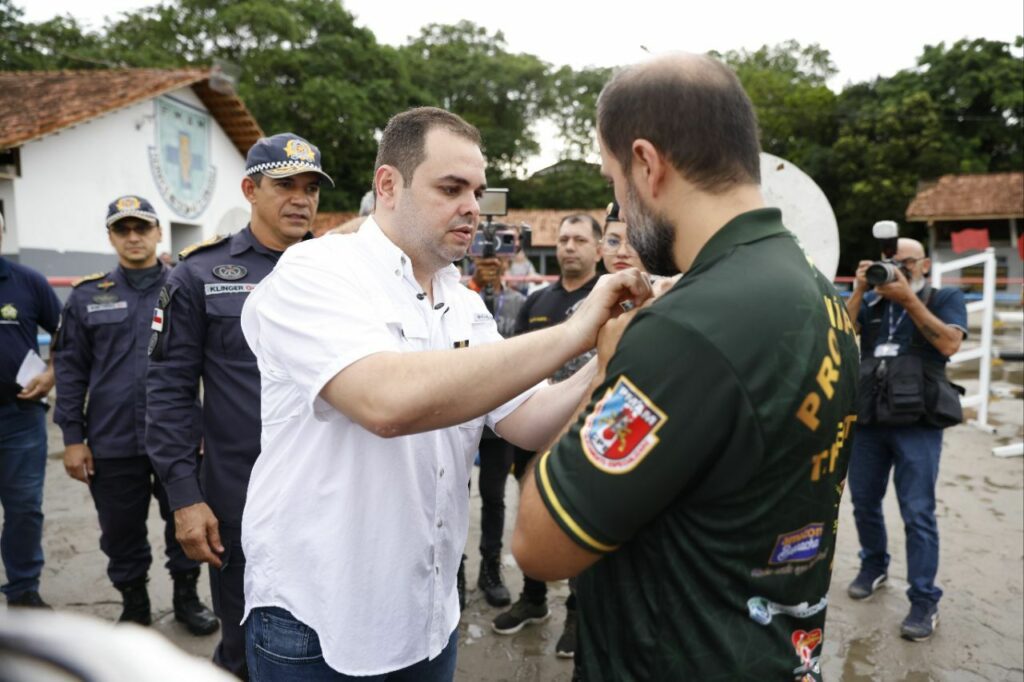 Durante celebracao dos 189 anos da PMAM governador interino Roberto Cidade destaca mais de R 1 bilh