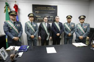 Imagem da notícia - Governador interino Roberto Cidade destaca valorização da Polícia Militar do Amazonas durante homenagem aos 189 anos da corporação