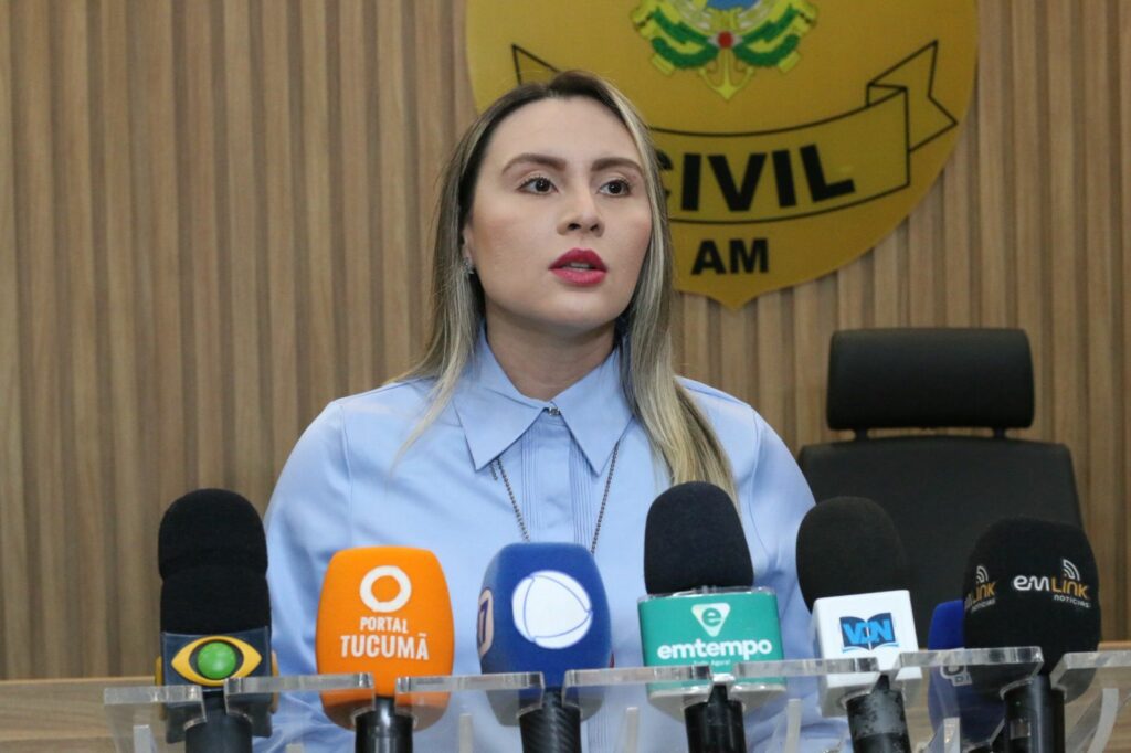 PC AM DELEGADA LARISSA BARRETO FOTOS DIVULGACAO 1