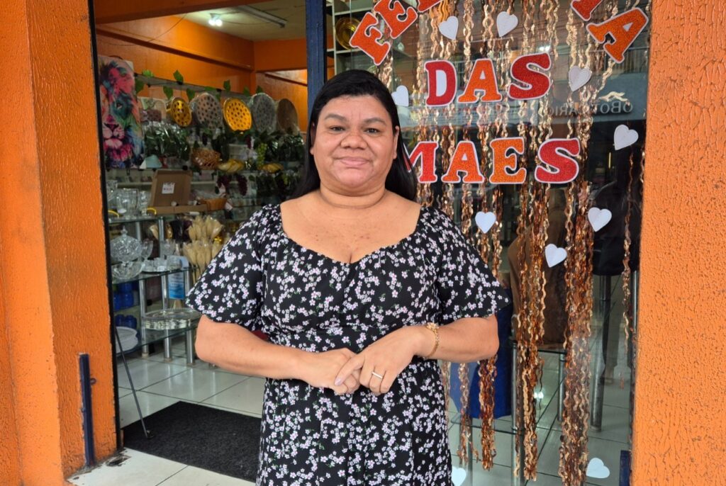 SSP AM COMERCIANTE RAIANE RIBEIRO ROUBOS COMERCIO CAEM 56 MENOR INDICE ABRIL FOTOS LIVIA FONSECA SS