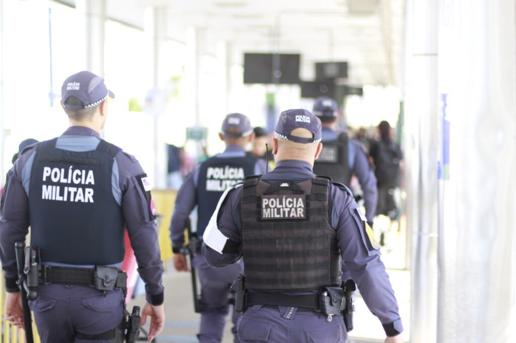 SSP AM ROUBOS TRANSPORTE COLETIVO CAEM 92 MANAUS MENOR INDICE 8 ANOS FOTOS VICTOR LEVY SSP AM