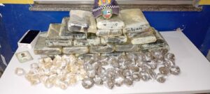 Operação Segurança Presente: Forças de Segurança apreendem 20 tabletes de drogas durante …